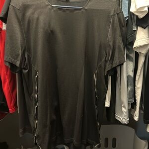LULU LEMON RUN SHIRT- WITH VENTS